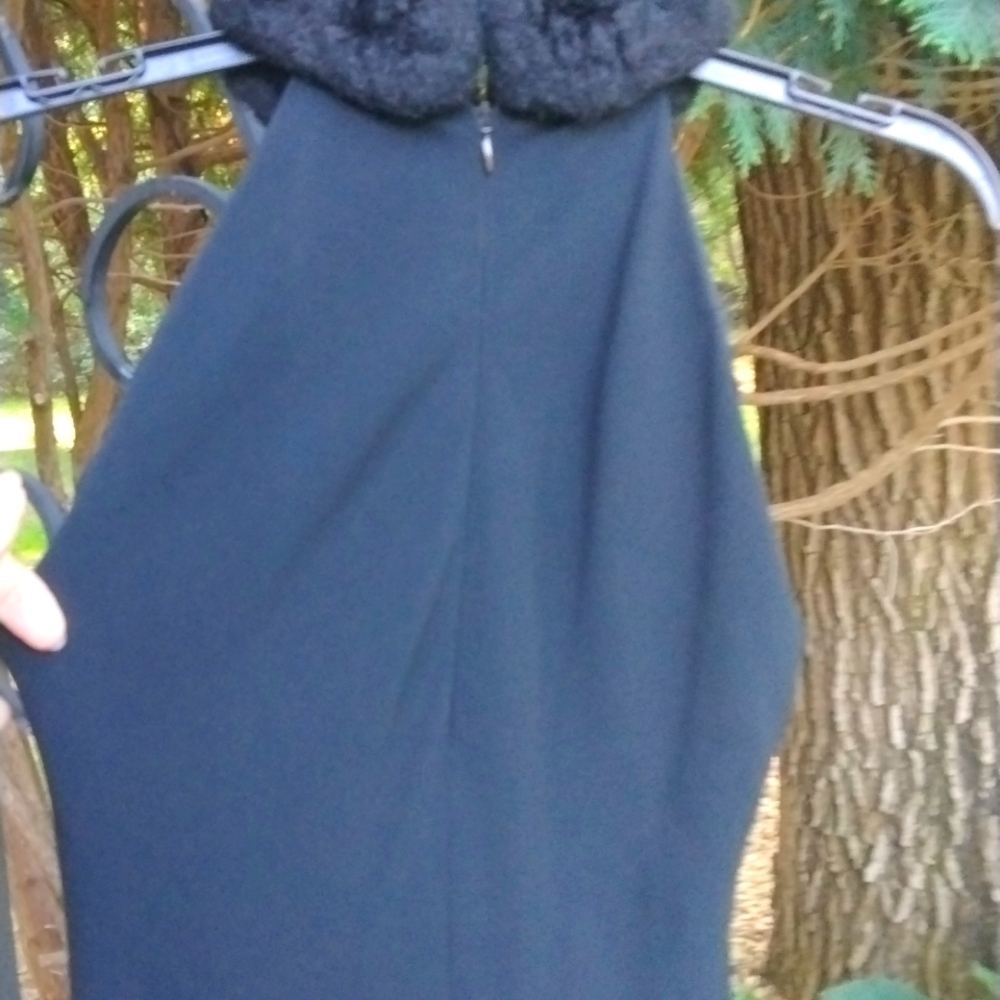 Ralph Lauren black long formal dress with faux fur collar, Vintage size 4 - Picture 16 of 16